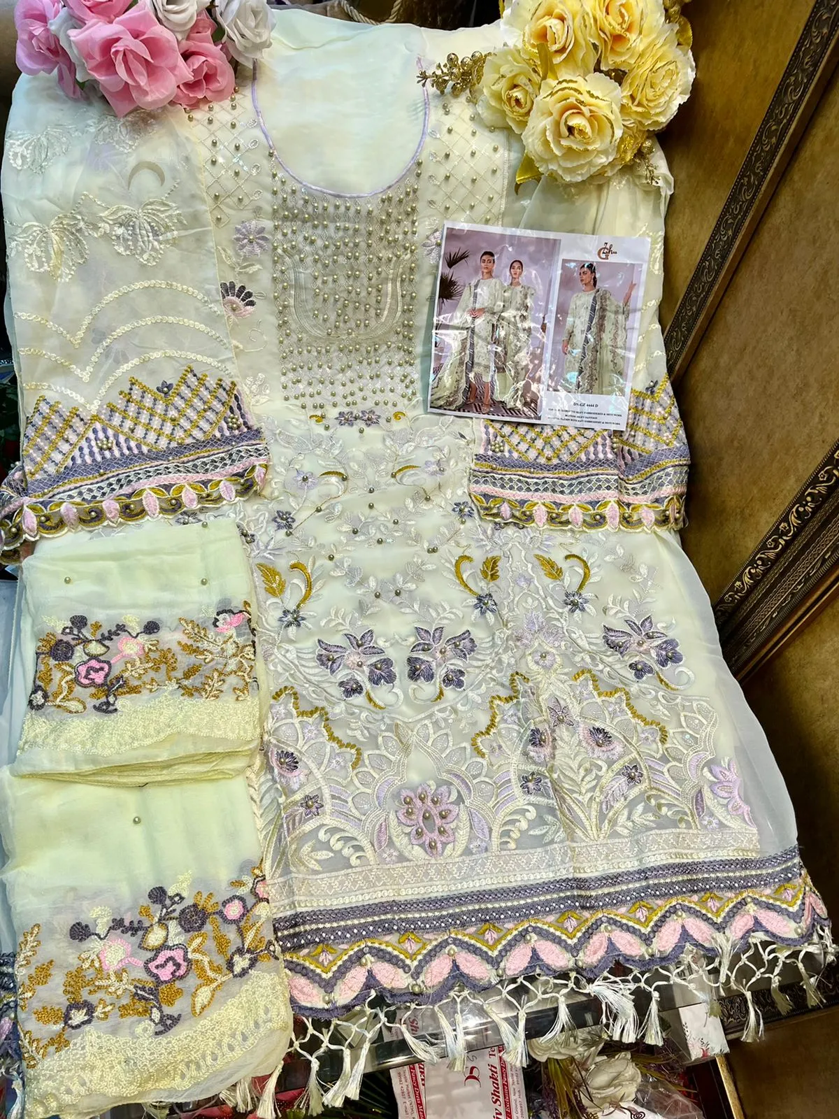 Beautiful Designer G-Zahra GZ-4444 Pakistani Suite