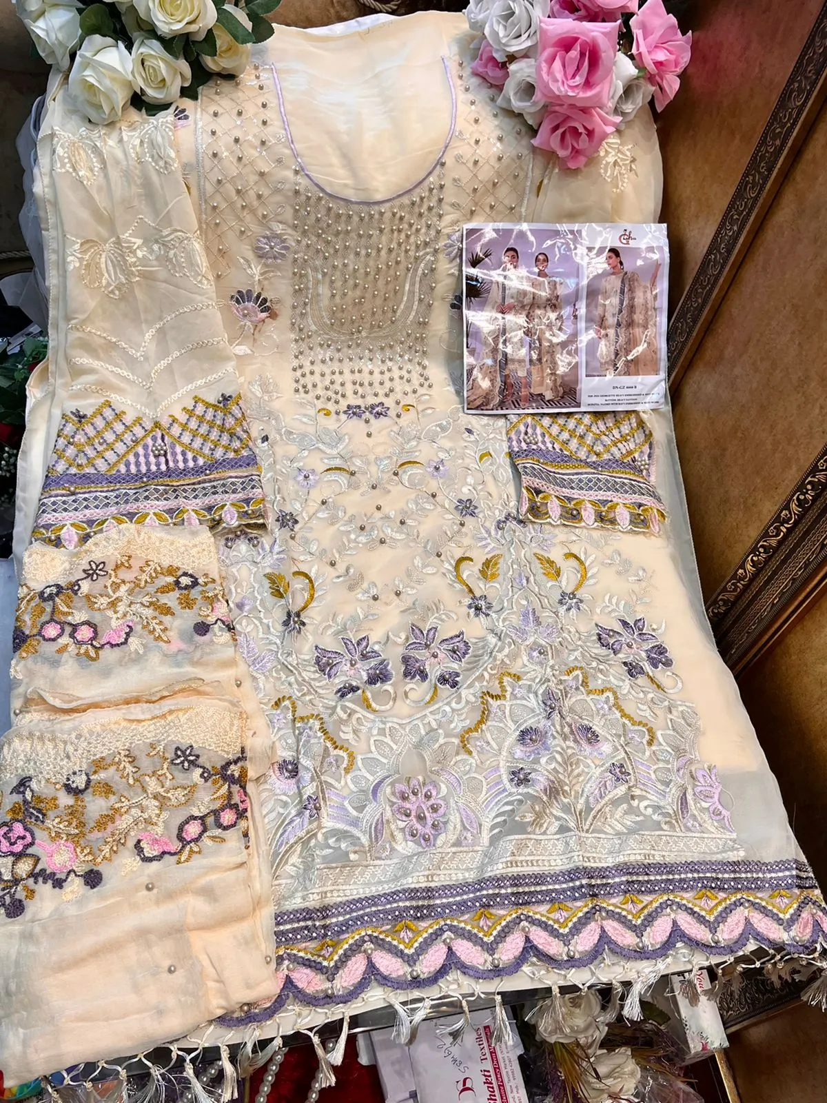 Beautiful Designer G-Zahra GZ-4444 Pakistani Suite