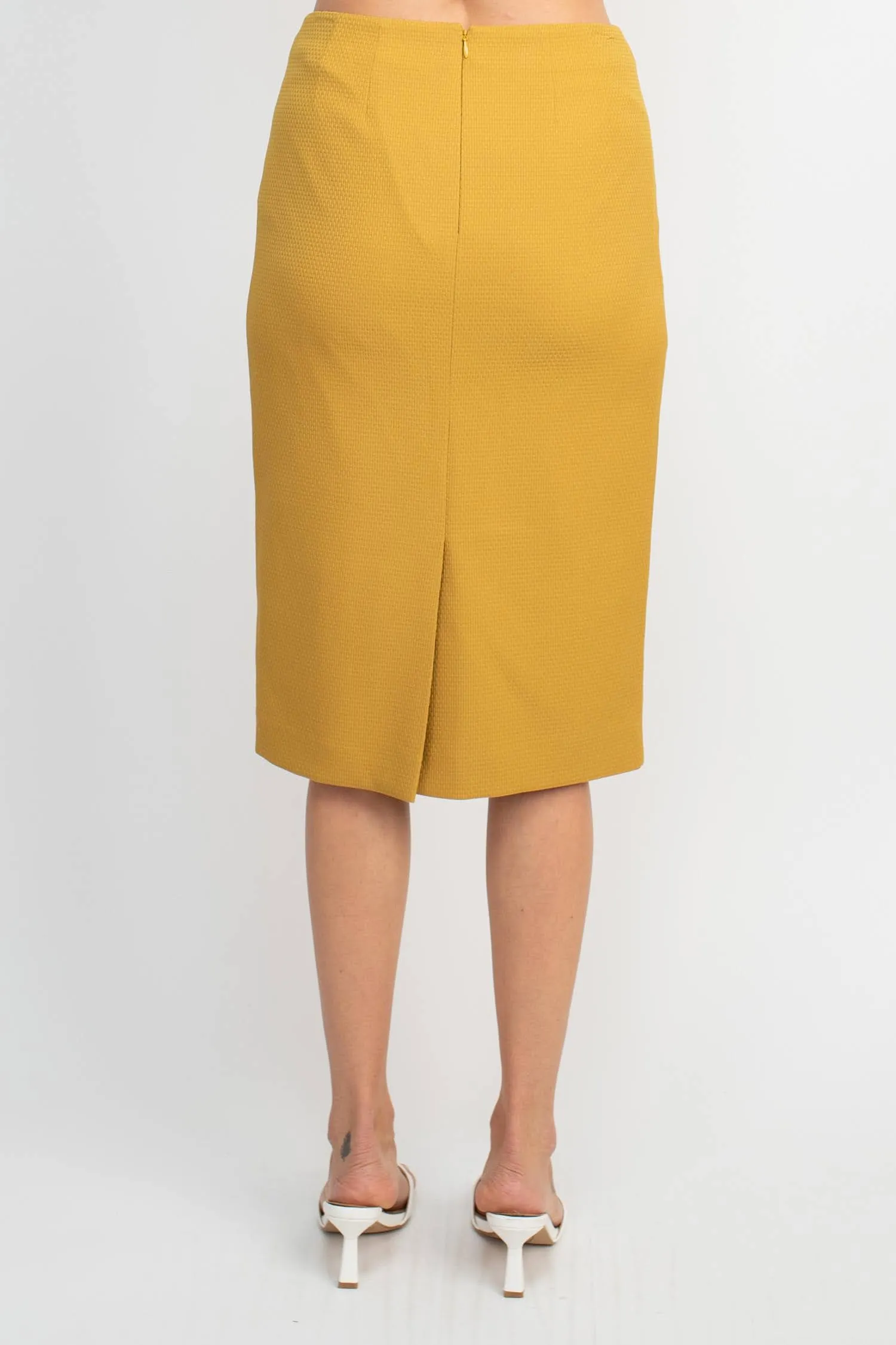 Le Suit Notched Collar 3 Button Flap Pocket Square Texture Jacket with Zipper Back Skimmer Skirt  (Two Piece)