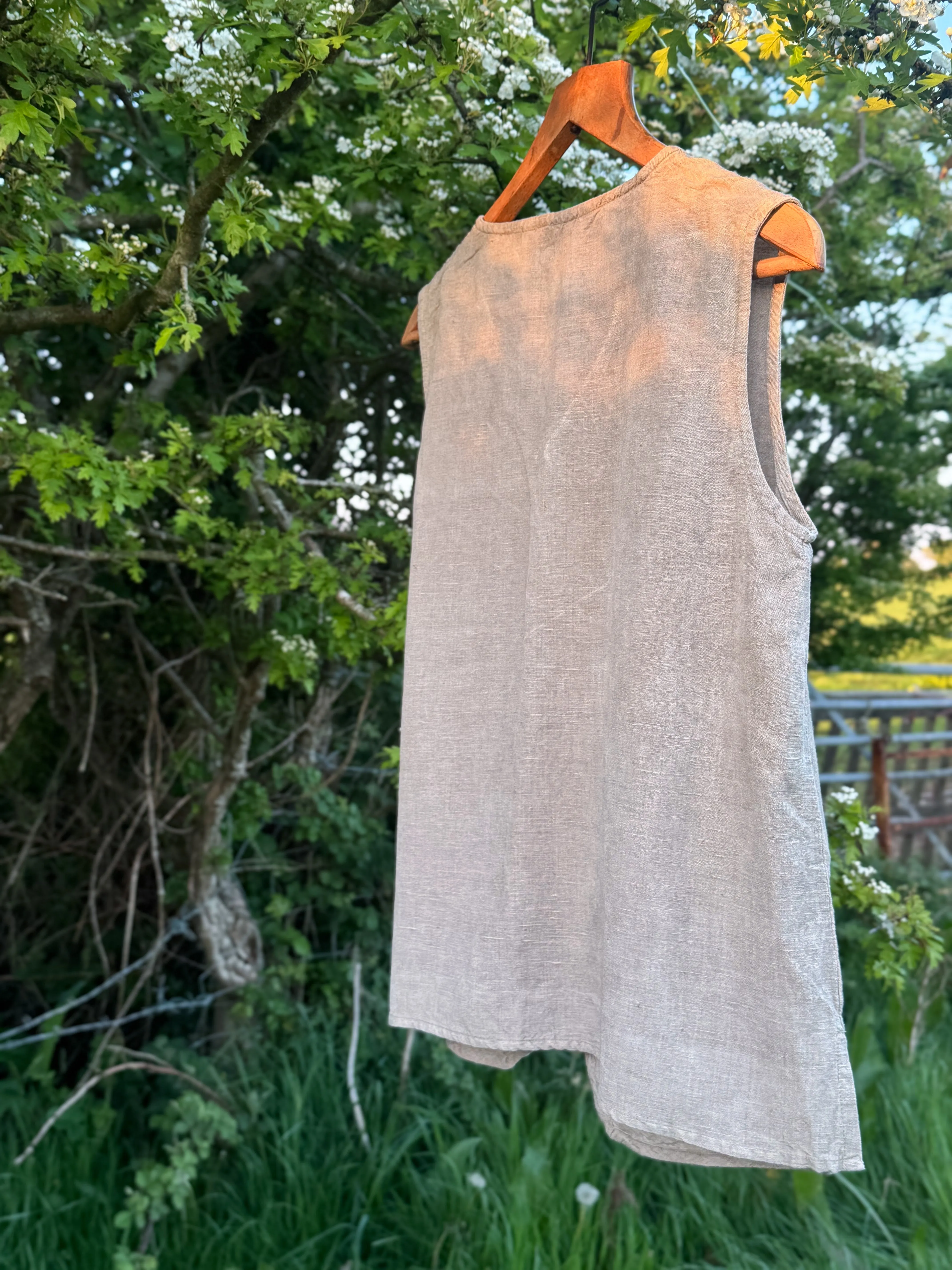 Vintage Late 1990s French Connection Linen-Blend Embroidered Top  Size L