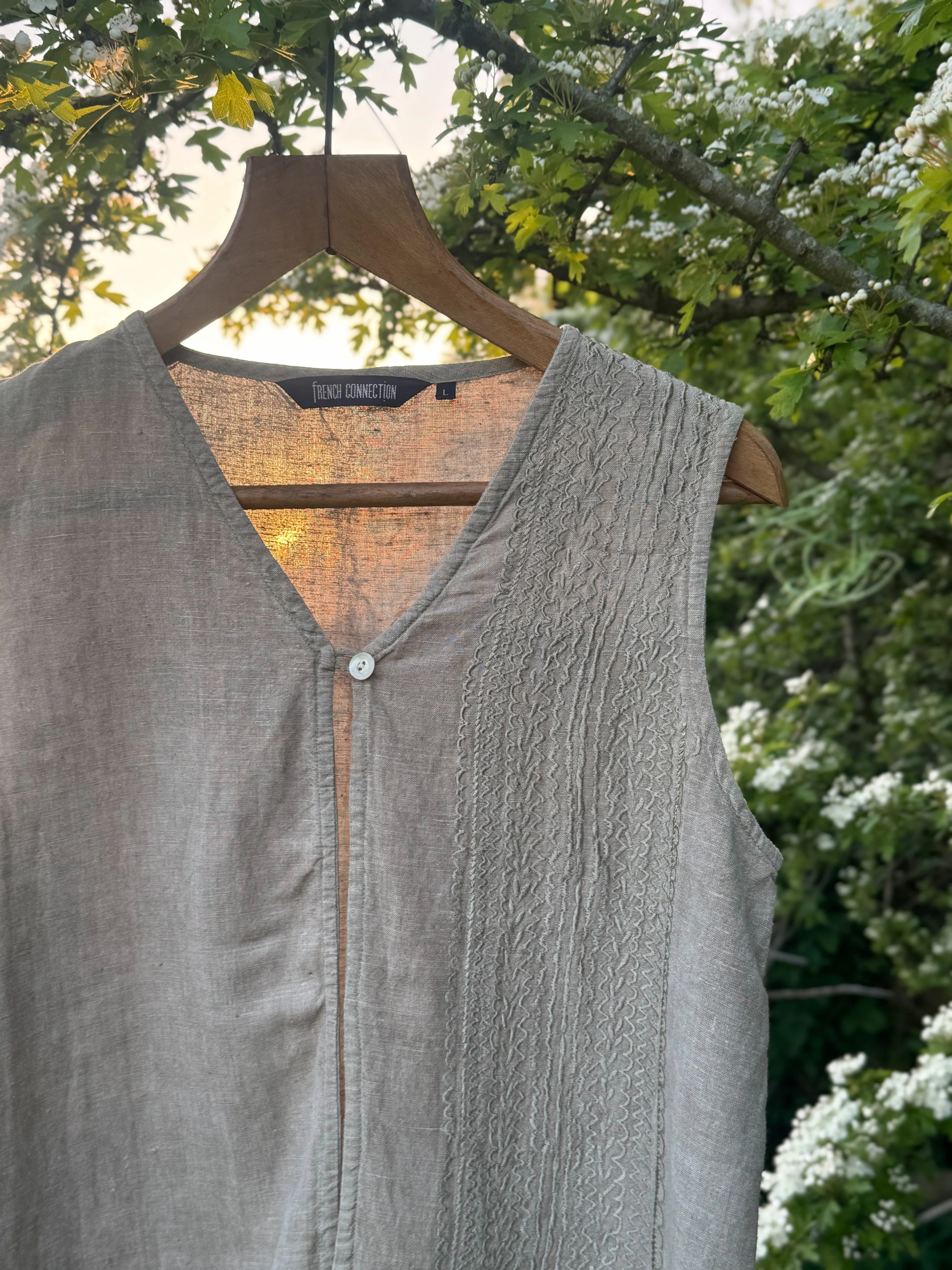 Vintage Late 1990s French Connection Linen-Blend Embroidered Top  Size L