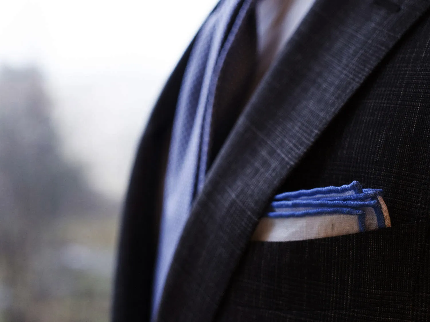 White / Royal Blue Stitched Pocket Square - [2017 Spring]